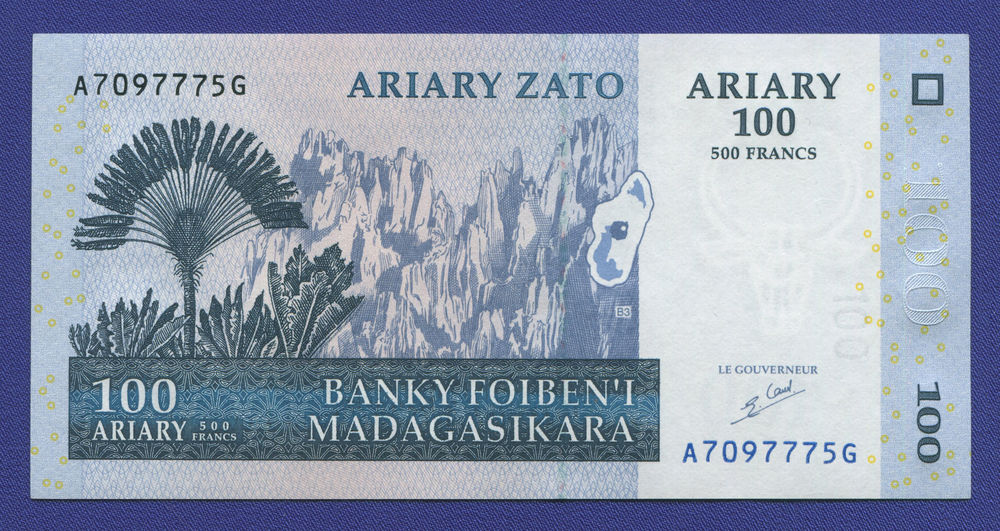Мадагаскар 100 ариари 2004 UNC