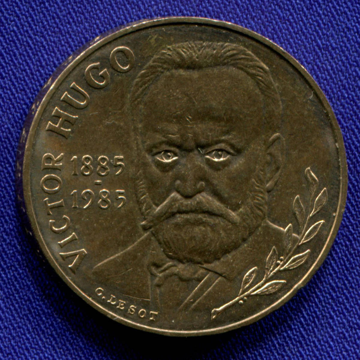 Франция 10 франков 1985 aUNC 100 лет со дня смерти Виктора Гюго  - 26639