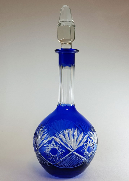 Кувшин стеклянный. Графин синий кобальт 1001632799. Синие графины. Синие графины. Кувшин из синего стекла.