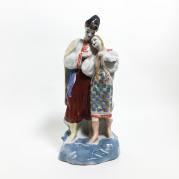 Статуэтка " Майская ночь ". Фарфор. Полонский ЗХК. СССР. 1970-1980 гг.