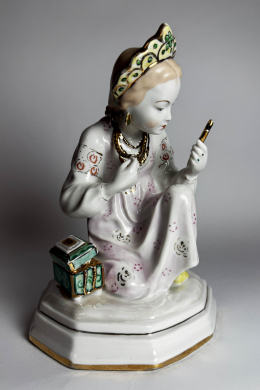 Статуэтка "Аленушка" П. Бажов Малахитовая шкатулка ЛЗФИ (Ленинград)  1967-1983  гг.